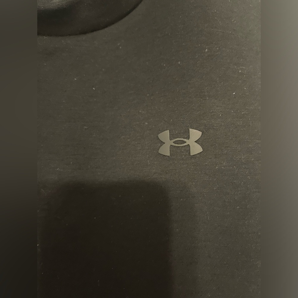 Under Armour Charcoal Gray Pullover